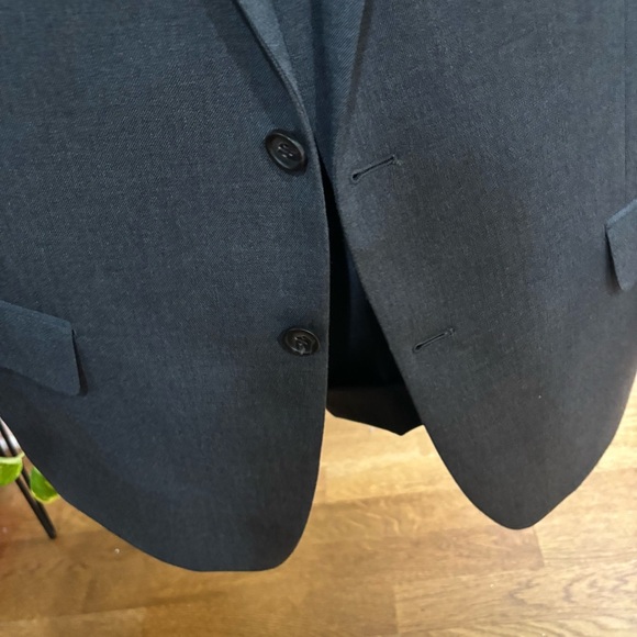 Lauren Ralph Lauren Men’s 3-Piece 100% Wool Suit | 46L Jacket / 40W Pants NWT - Picture 3 of 16